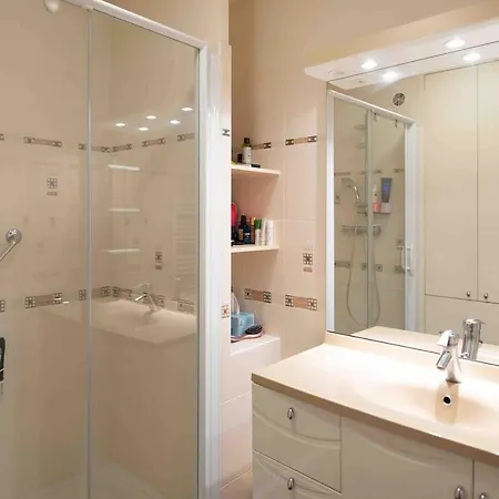 Apartament Avec Terrasse Vue Sur