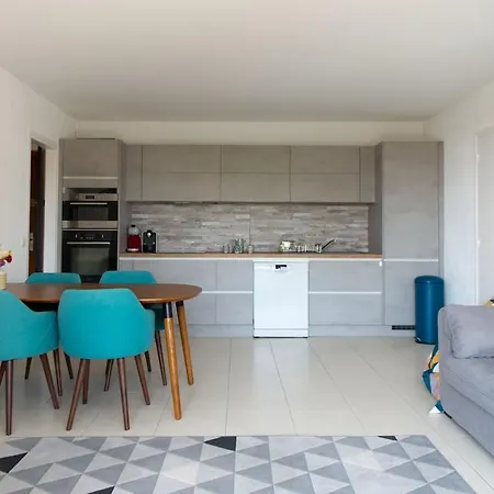 Lägenhet Avec Terrasse Vue Sur *